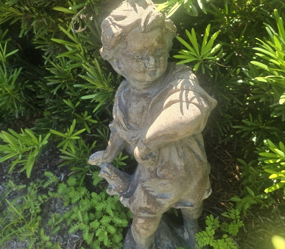 Antique-Style Gray Statue - Picture 2 of 4